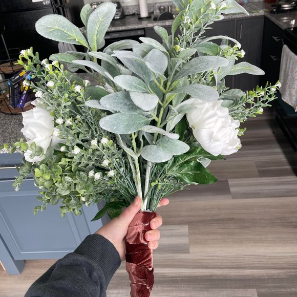 HANDMADE minimalist neutral bridal bouquet - Picture 4 of 8